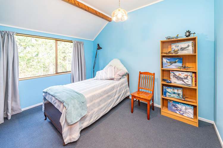 62 Shakespeare Road Bastia Hill_13