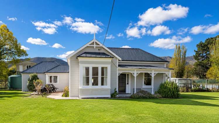 5584 Kurow-Duntroon Road_1