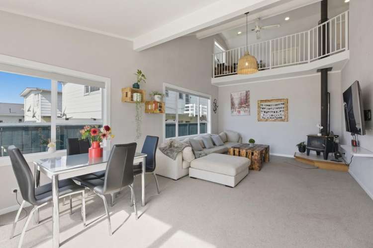 60 Tukapa Street Westown_5