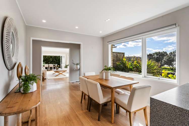 77 Kiwi Esplanade Mangere Bridge_6