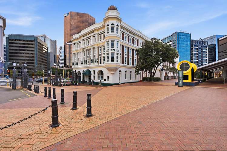 1.12/1 Queens Wharf Wellington Central_13