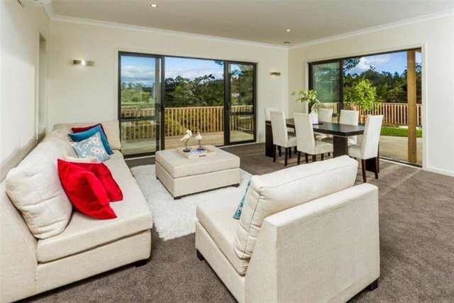 81 Paremoremo Road Lucas Heights_2