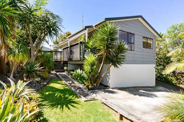 38a Brian Crescent Stanmore Bay_1