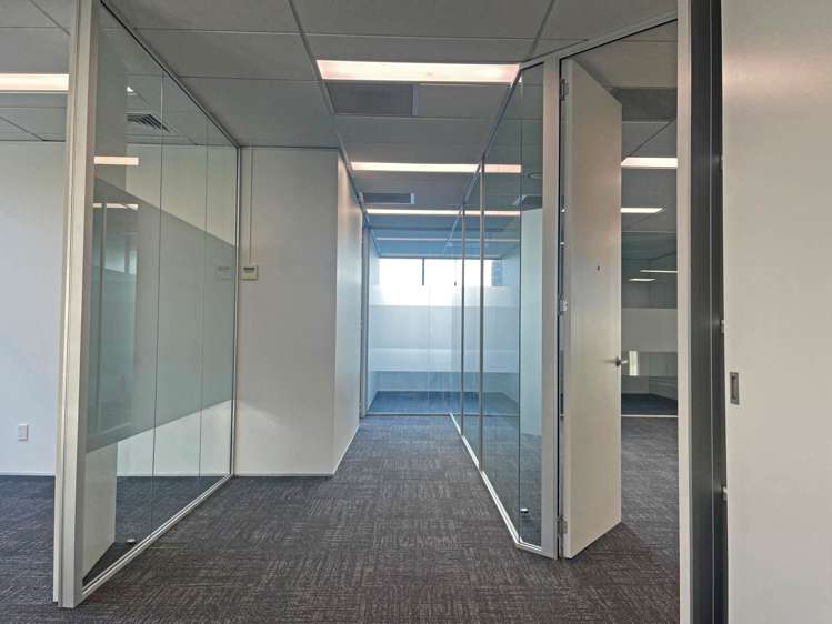 Unit 4/33 Apollo Drive Rosedale_6