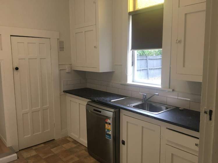 15 Kitchener Street 1055_4