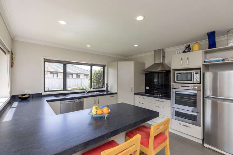 33 Gandalf Crescent Paraparaumu_1