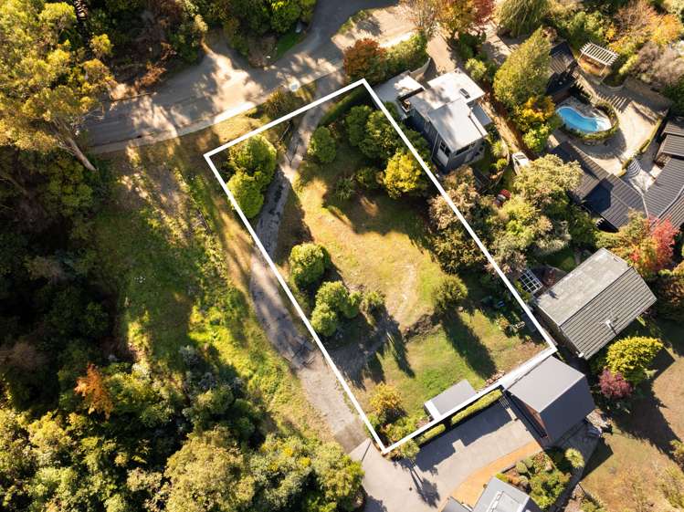 81 Arawata Terrace Fernhill/Sunshine Bay_1