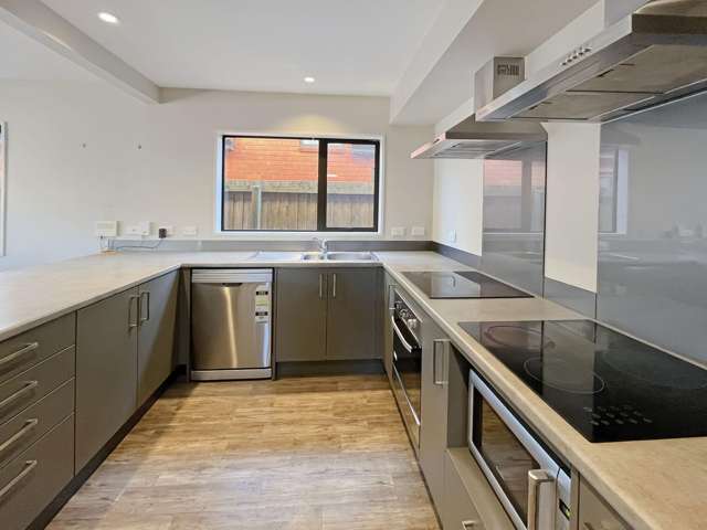 90 Wharenui Rd Upper Riccarton_1