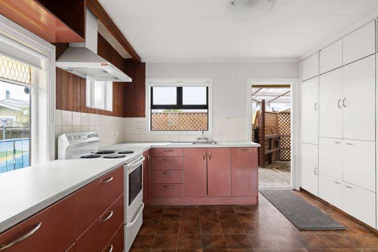 11 Polstead Road Stoke_11