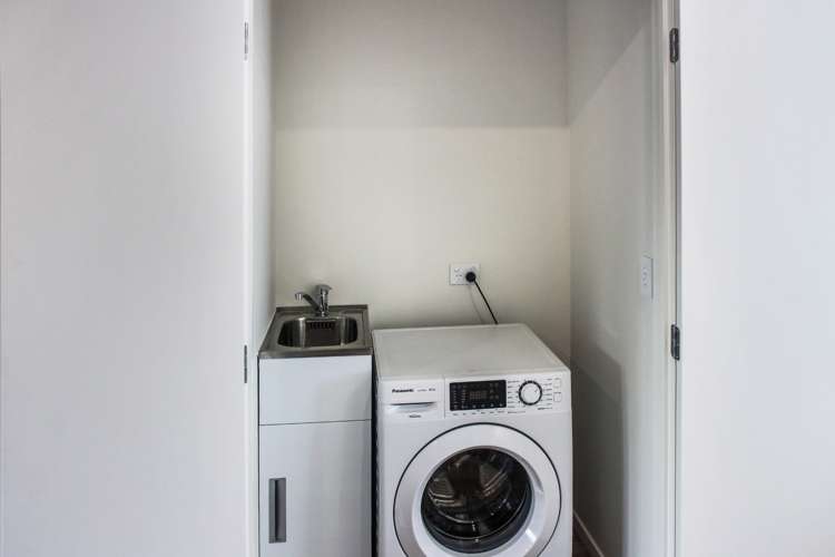 8/306 Worcester Street 1419_8