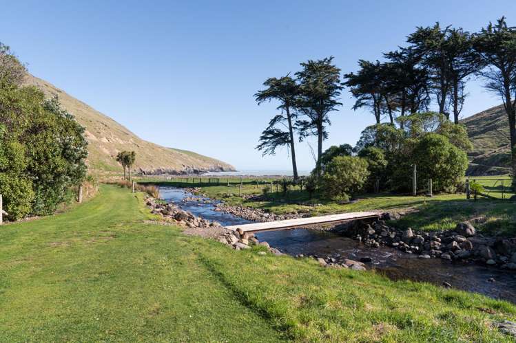 904 Te Oka Bay Road Little River_27