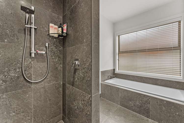 3 Giarni Place Karaka_23