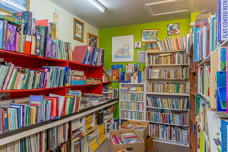 20-22 High Street Picton_16