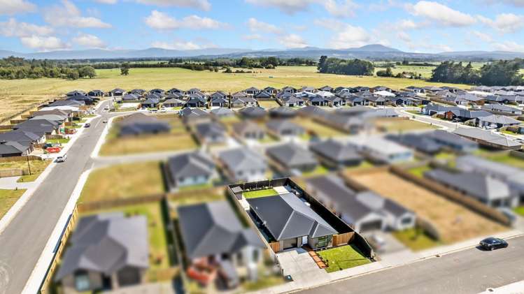 5 Cousins Street Woodend_23