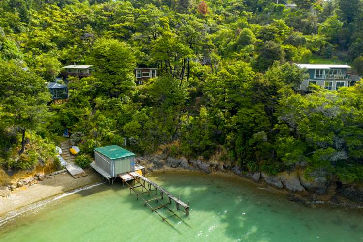 645 Port Underwood Road Whatamango Bay_8