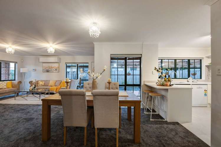 42 Farmdale Court Flat Bush_10