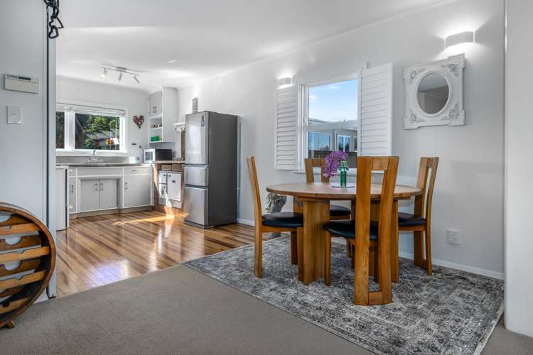 14 Allen Road Raumati Beach_3