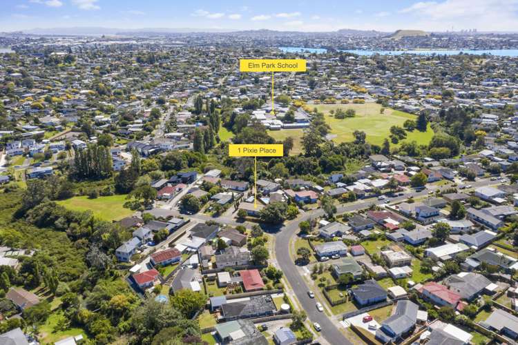 1 Pixie Place Pakuranga Heights_16