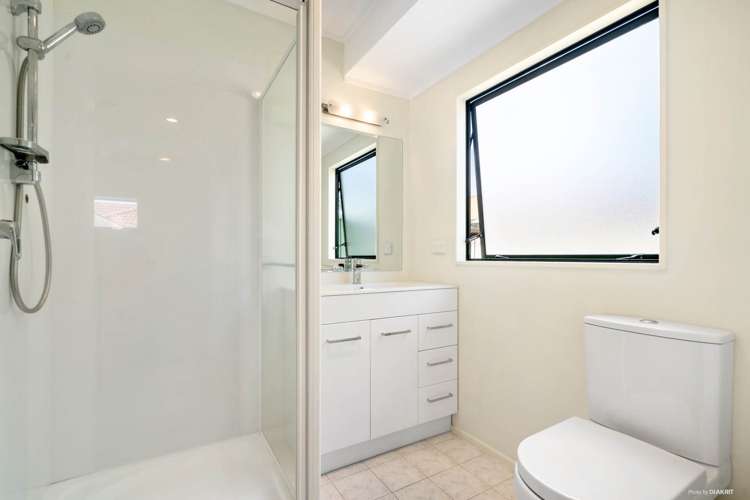 9 Maghera Drive East Tamaki Heights_11