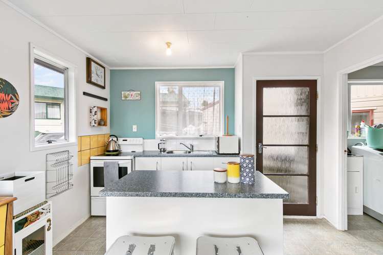 46 Diorella Drive Clover Park_8