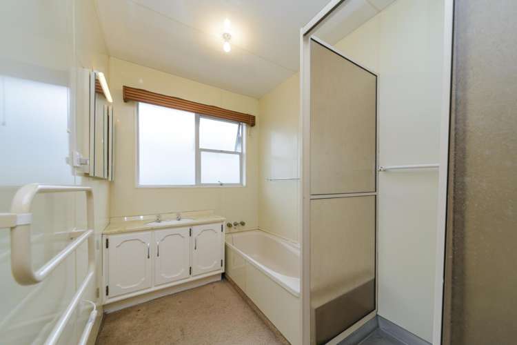 20 Matipo Street Takaro_11