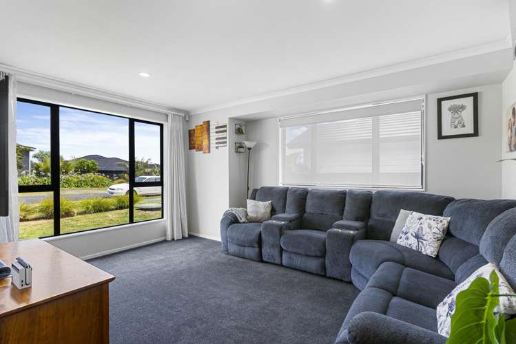 9 Orchard Terrace Riverhead_17