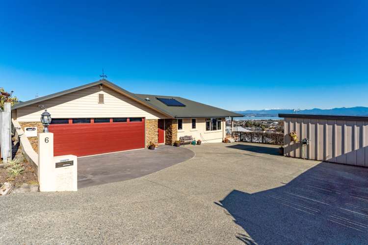 6 Norfolk Place Stoke_23