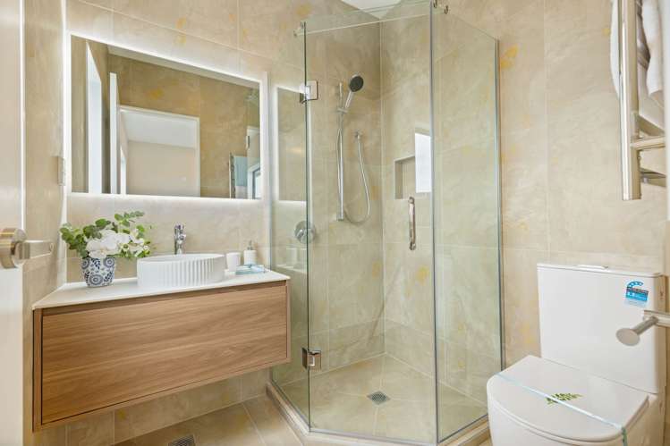 94 Huanui Drive Orewa_16