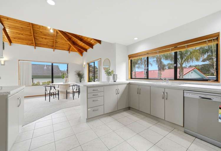 11 Highwood Grove Torbay_7