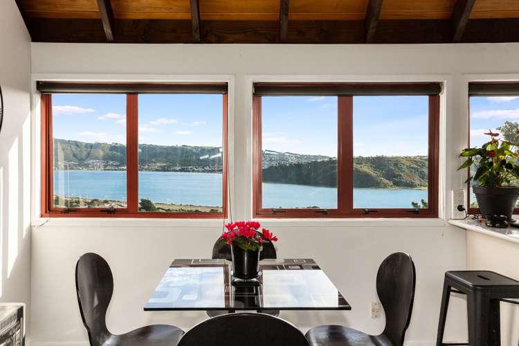 8 Moray Place Papakowhai_6