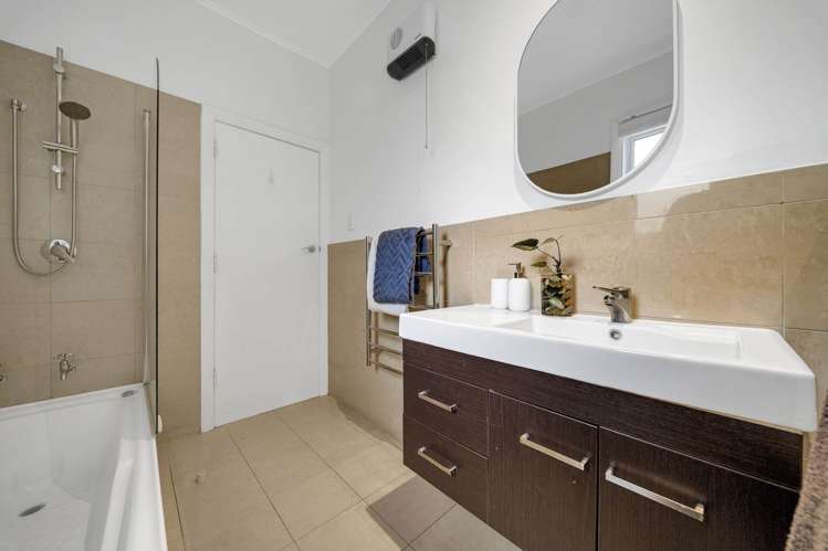 50 Fearon Avenue Three Kings_16
