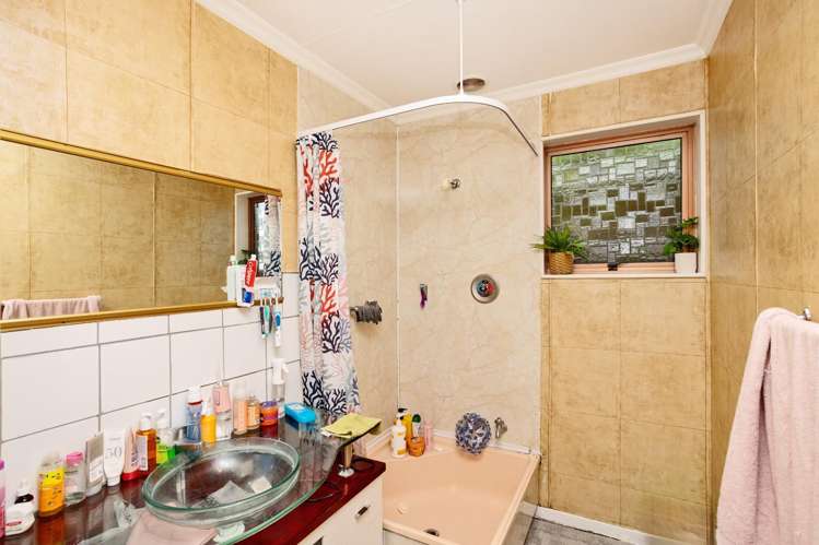 Room 2 Unit 3/172 Forth Street 10549_11