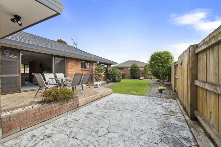 92 Amberley Avenue Highbury_24