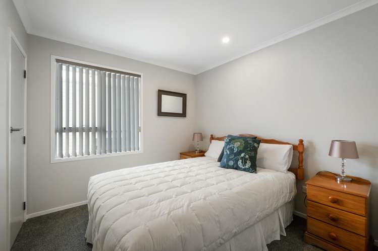 5 West Crescent Te Puru_19
