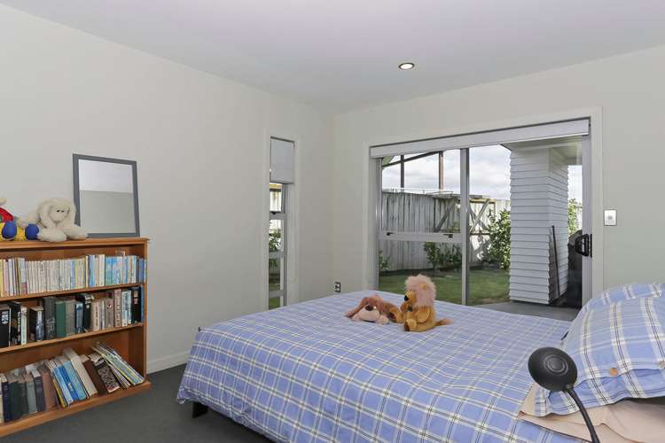 183 Waterside Drive Pyes Pa_18