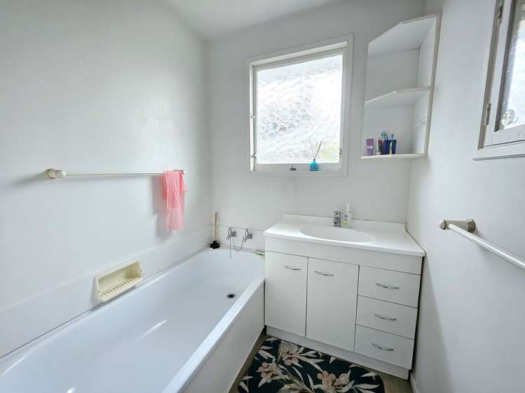 1/203 Main North Road Redwood_9