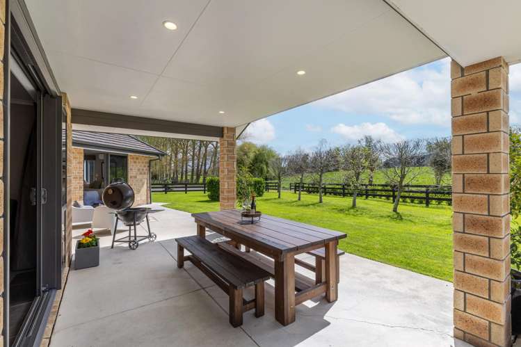 21 Barrett Road Ngahinapouri_14