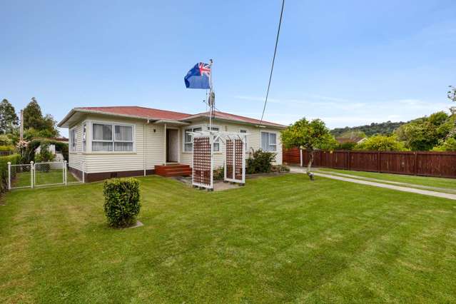 Value-Packed Family Home with Multiple Garages