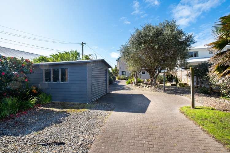 225 Clifton Road Te Awanga_19