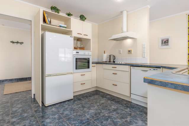 167 Langdale Avenue Paraparaumu_2