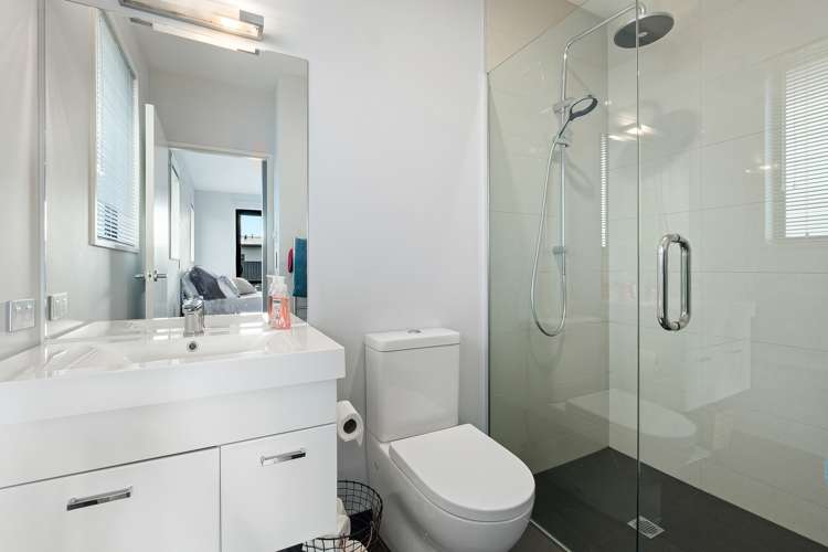 50 Sherwin Avenue Albert Town_11