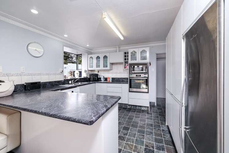 14 Elizabeth Avenue_4