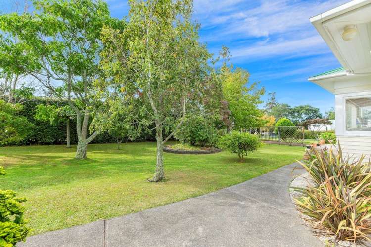 15 Tirimoana Road Te Atatu South_9