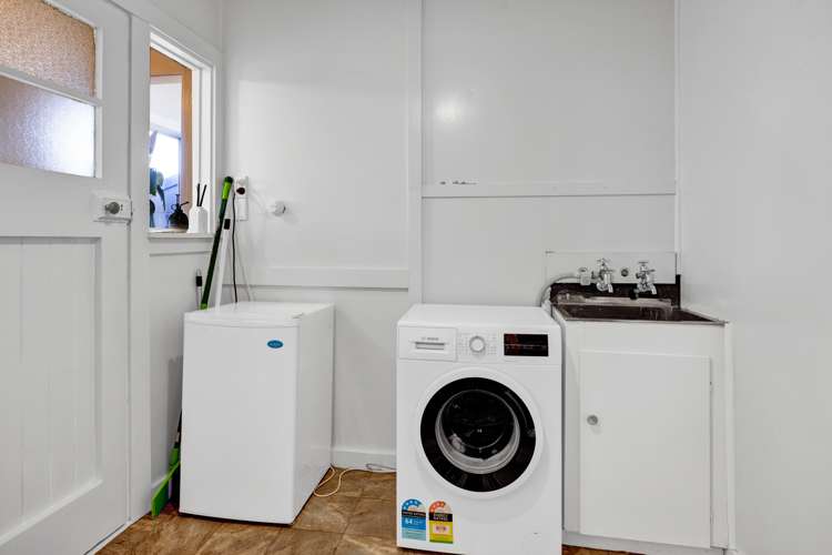 45 Vogel Street Hawera_18