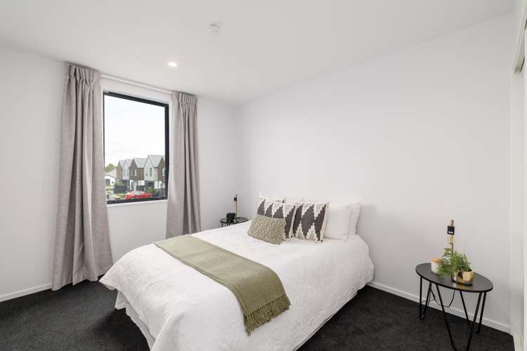 11 Malaga Crescent Harewood_10