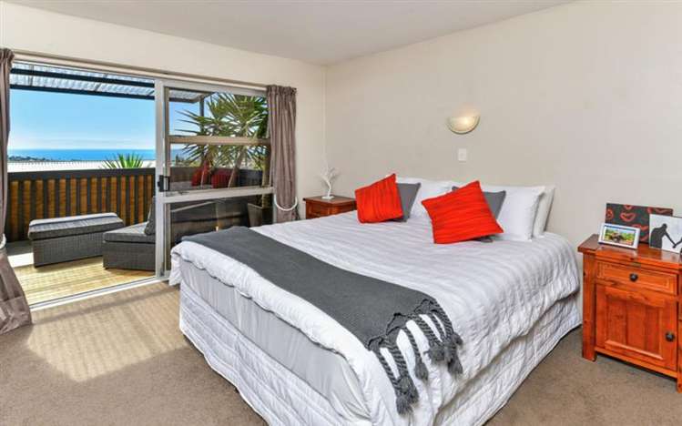 1/305 East Coast Road Mairangi Bay_14