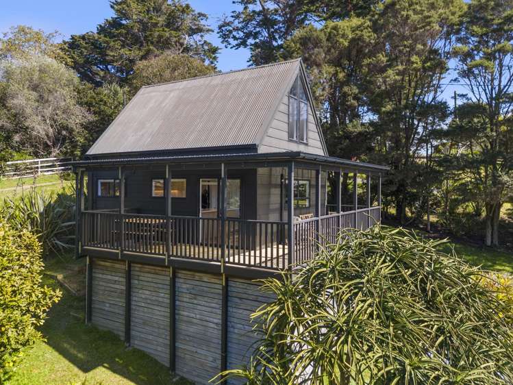 29 Calais Terrace Ostend_40