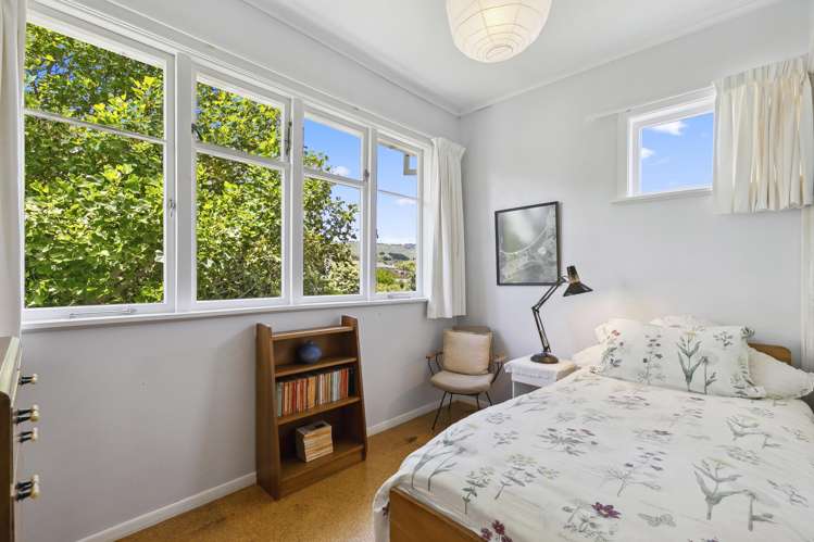 12 Roy Street Tawa_14