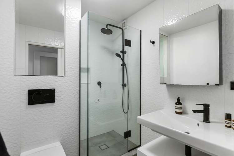 9/6 Sarsfield Street Herne Bay_20