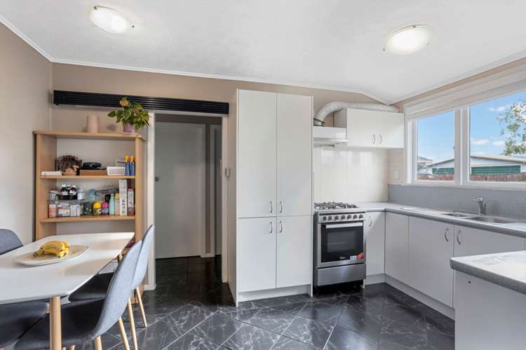 3 Tamariki Avenue Kelston_8